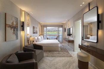 Elite Signature Plus Suite