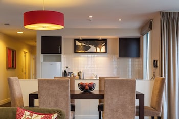 Premier 2 Bedroom Apartment with Alpine View