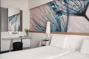 Superior Room, City View