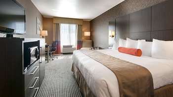 Standard Room, 1 King Bed, Accessible, Non Smoking