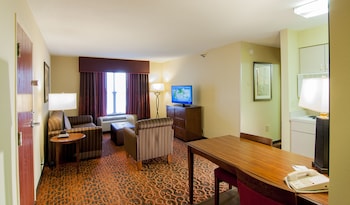 One king suite kitchen non smoking