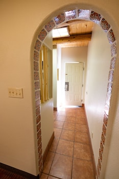 Deluxe Room, Multiple Beds (Deluxe Room(No Pets))