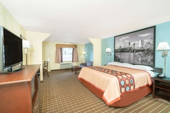 Deluxe Studio Suite, 1 King Bed, Non Smoking