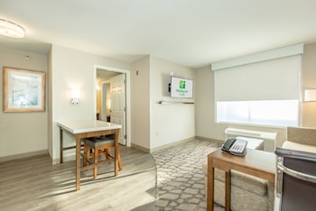 Suite, Multiple Beds