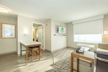 Suite, Multiple Beds