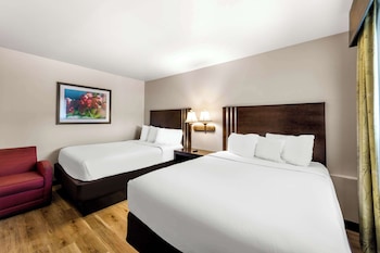 Deluxe Room, 2 Queen Beds (1st and 2nd Floor)
