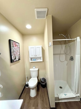Premium Room, 1 King Bed, Non Smoking (2nd Floor, No Elevator)