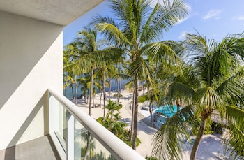 Alligator Reef Partial Oceanview King