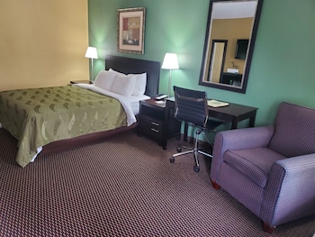 Standard Room, 1 Queen Bed, Smoking