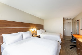 Standard Room, 2 Queen Beds, Accessible (Roll-In Shower)