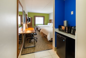 Standard Room, 2 Queen Beds, Accessible (Roll-In Shower)