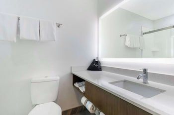 Suite, Multiple Beds, Non Smoking, Refrigerator & Microwave (with Sofabed)