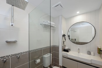 Premium Triple Room