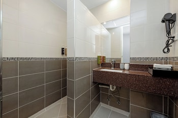Deluxe Studio Suite