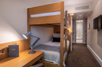 Twin Room (1 bunk bed)