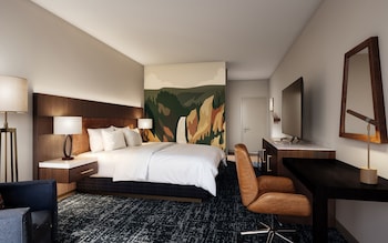 Deluxe Room, 1 King Bed