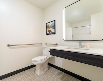 Deluxe Room, 2 Queen Beds