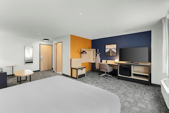 Standard Room, 1 King Bed with Sofa bed
