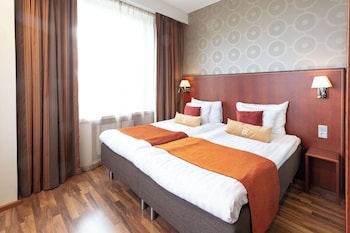 Junior Suite, 1 King Bed with Sofa bed
