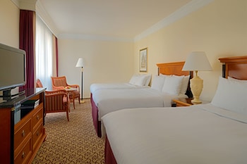 Family Room, Multiple Beds