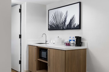 Suite, 2 Double Beds, Non Smoking