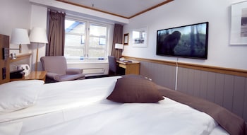 Double Room (Compact)