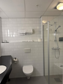 Double Room (Compact)