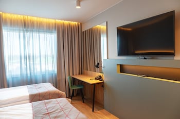 Standard Room, 2 Twin Beds (Chair Bed)