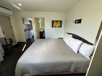 Deluxe Spa Suite