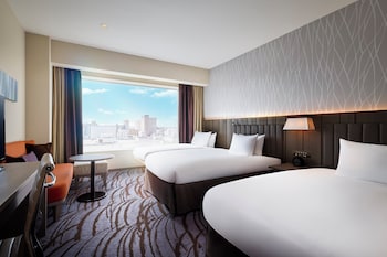 Premium Room, 3 Twin Beds (Separate Bath / Walk-in Shower)