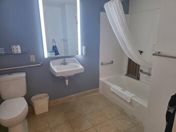Suite, 1 King Bed with Sofa bed, Accessible, Non Smoking