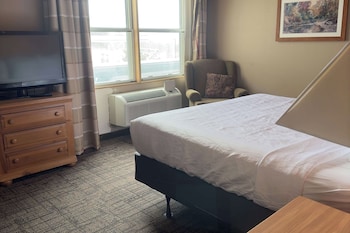Suite, 1 King Bed, Accessible, Non Smoking