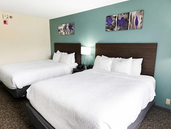 Room, 2 Queen Beds, Accessible, Non Smoking
