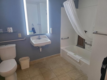 Suite, 1 King Bed with Sofa bed, Accessible, Non Smoking