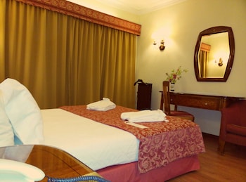 Classic Suite, 1 Queen Bed, Balcony, Sea View