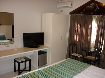 Standard Room, 1 Queen Bed