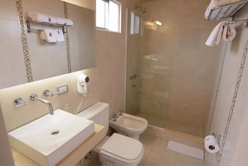 Standard Room, 1 Queen Bed