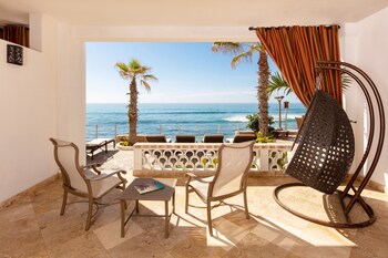 Design Room, 1 King Bed with Sofa bed, Oceanfront