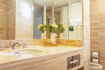Deluxe Room, Garden View