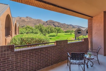 Room, 1 King Bed, Mountain View