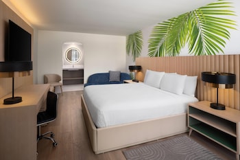 Premium Room, 1 King Bed, Non Smoking