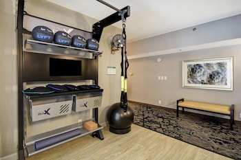 Suite, 1 King Bed, Microwave