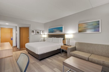 Standard Room, 1 King Bed (Top Floor)