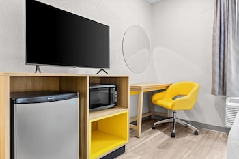 Standard Room, 1 Queen Bed with Sofa bed