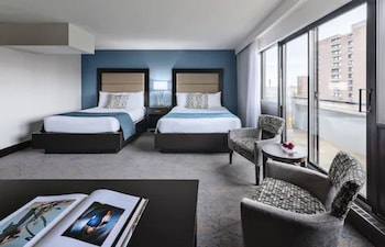 Bachelor Suite 2 Queen Bed