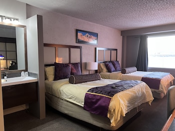 Standard, Two Double Beds