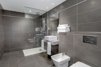 Deluxe Double Room with Balcony (Urban 3 Adults)