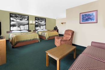 Suite, 2 Queen Beds