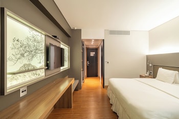 Standard Apartment, 1 King Bed