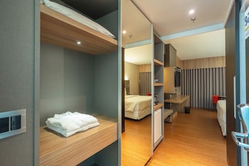 Privilege, Apartment, 1 King Bed